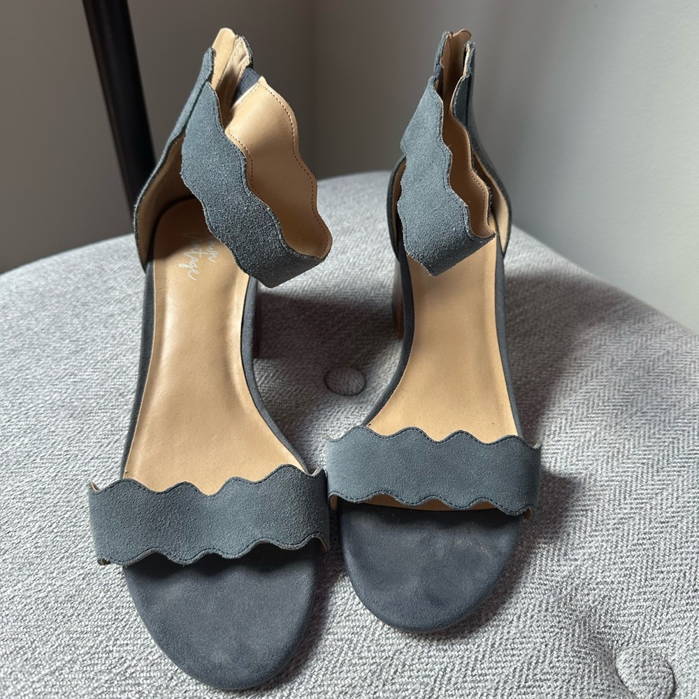 Crown Vintage size 9